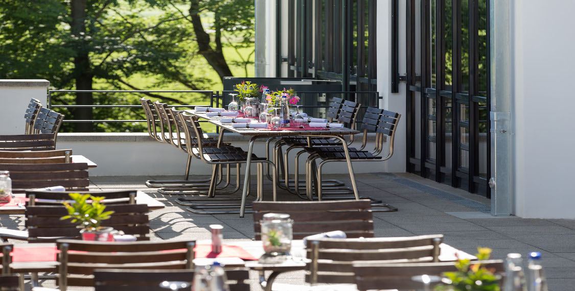 Restaurant in the green B&O Parkhotel in Bad Aibling