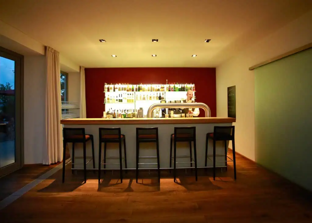 B&O Parkhotel Kaminzimmer Theke