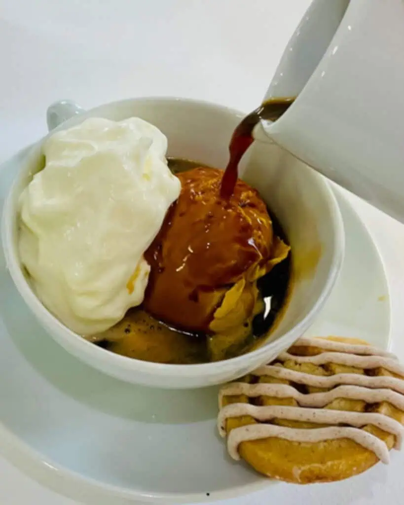 dessert, à la carte 080925