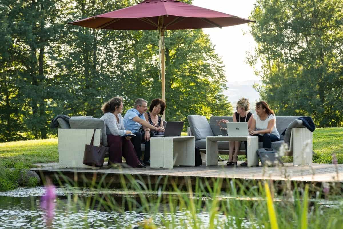 Lounge am Schwimmteich